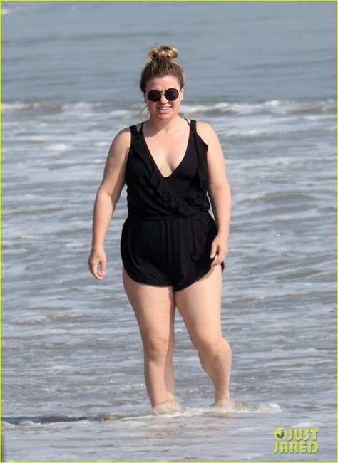 kelly clarkson in bikini|33,780 Kelly Clarkson Photos & High Res Pictures.